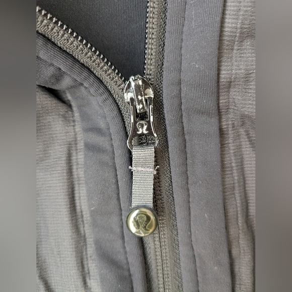 Lululemon Proactive 2 in 1 jacket - black Size s/m - Picture 5 of 12